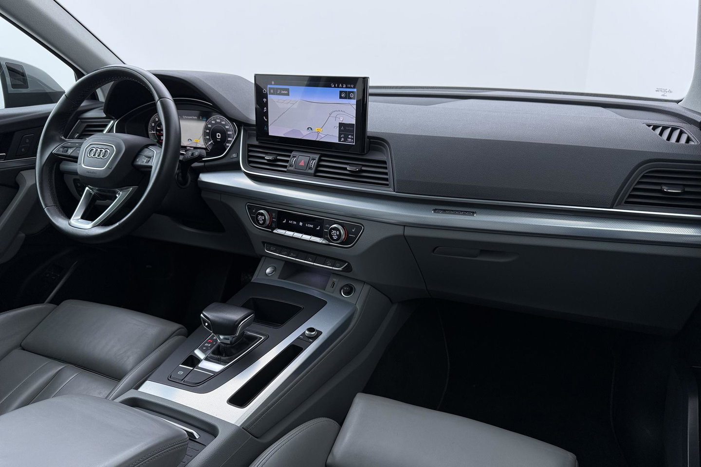 Audi Q5 50 TFSI e S edition | ACC | Panoramadak | Trekhaak | Stoel+Stuurverwarming | Memory | Camera | 20 Inch