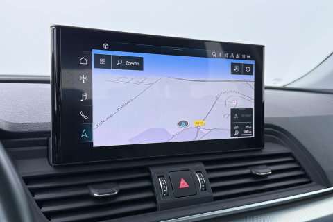 Audi Q5 50 TFSI e S edition | ACC | Panoramadak | Trekhaak | Stoel+Stuurverwarming | Memory | Camera | 20 Inch