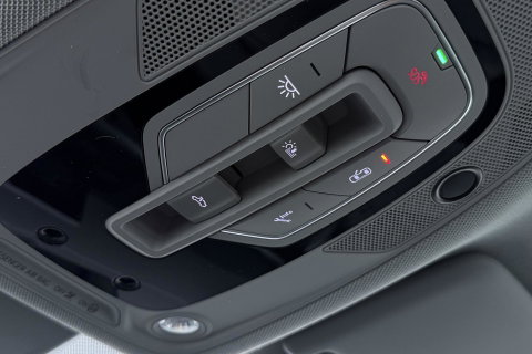 Audi Q5 50 TFSI e S edition | ACC | Panoramadak | Trekhaak | Stoel+Stuurverwarming | Memory | Camera | 20 Inch