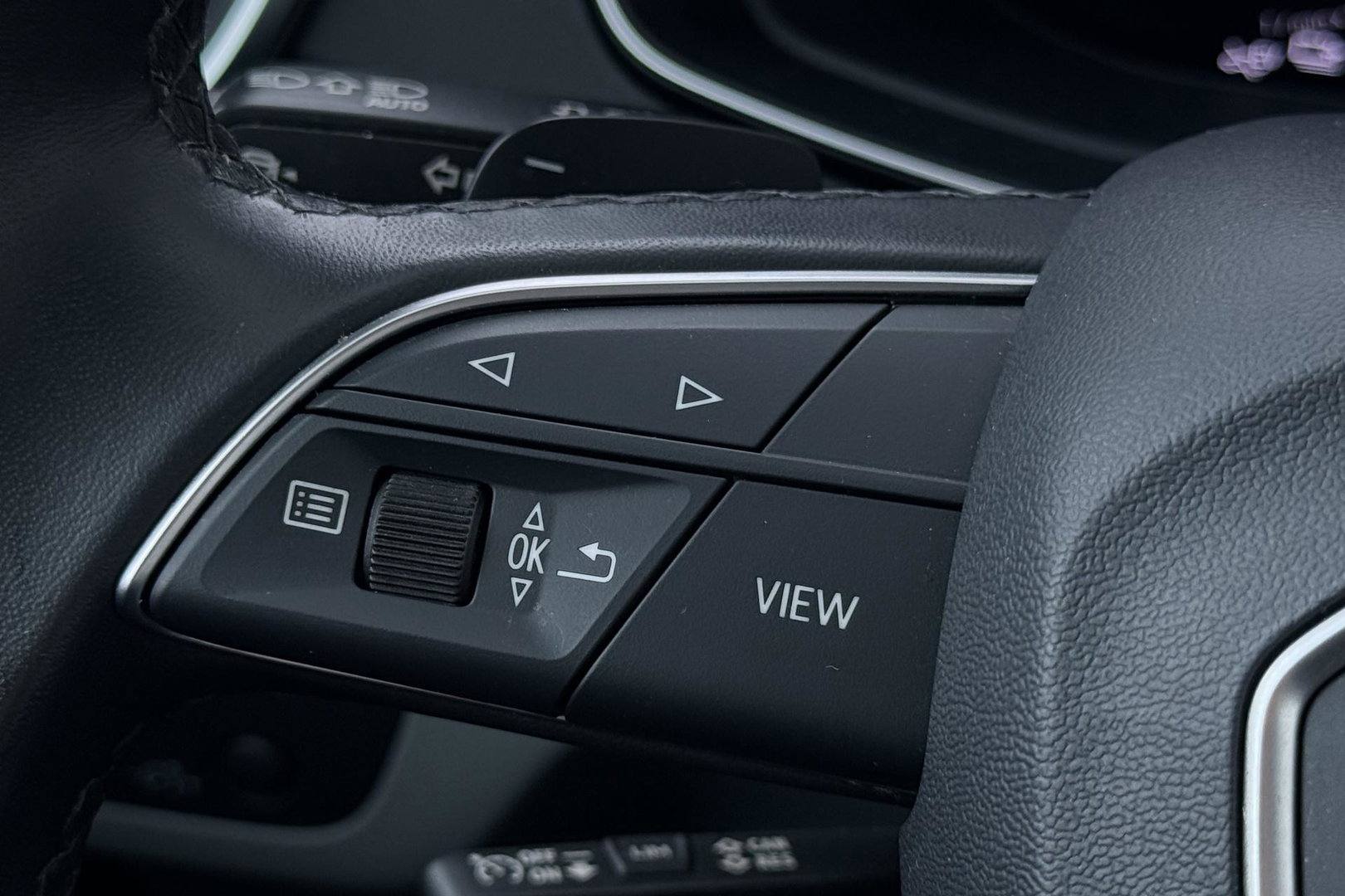 Audi Q5 50 TFSI e S edition | ACC | Panoramadak | Trekhaak | Stoel+Stuurverwarming | Memory | Camera | 20 Inch
