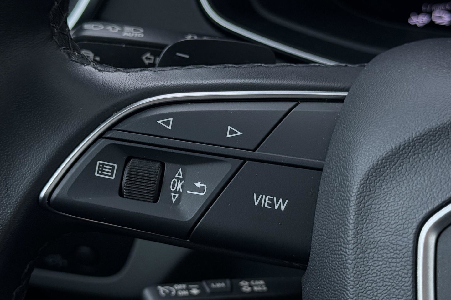 Audi Q5 50 TFSI e S edition | ACC | Panoramadak | Trekhaak | Stoel+Stuurverwarming | Memory | Camera | 20 Inch