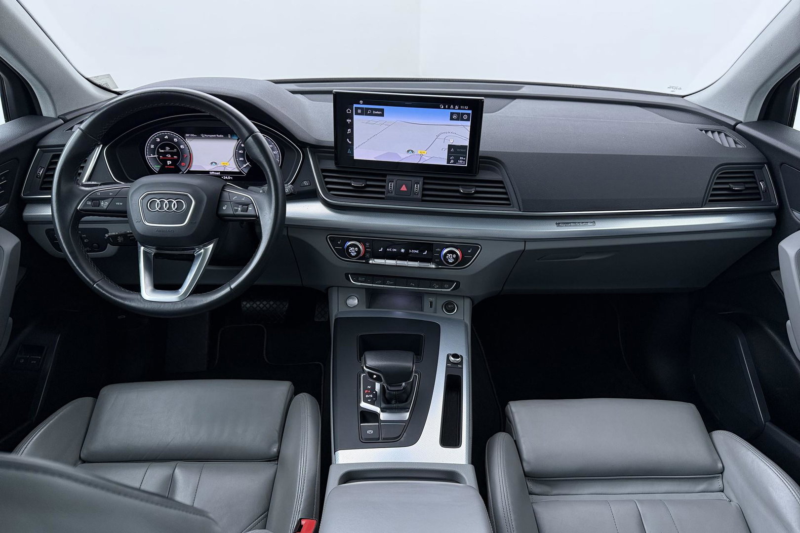 Audi Q5 50 TFSI e S edition | ACC | Panoramadak | Trekhaak | Stoel+Stuurverwarming | Memory | Camera | 20 Inch