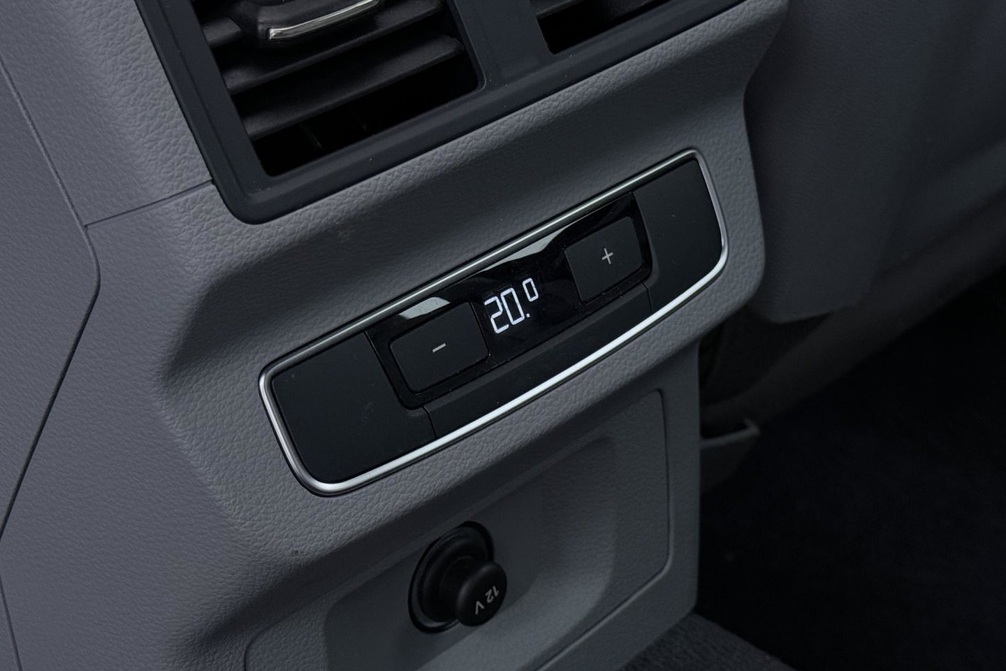 Audi Q5 50 TFSI e S edition | ACC | Panoramadak | Trekhaak | Stoel+Stuurverwarming | Memory | Camera | 20 Inch