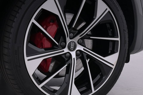 Audi Q5 50 TFSI e S edition | ACC | Panoramadak | Trekhaak | Stoel+Stuurverwarming | Memory | Camera | 20 Inch