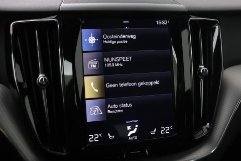 Volvo XC60 T4 R-Design | Camera | BLIS | Elektrische Achterklep | Memory Seats | Apple CarPlay | Verwarmde Voorruit | 19 Inch