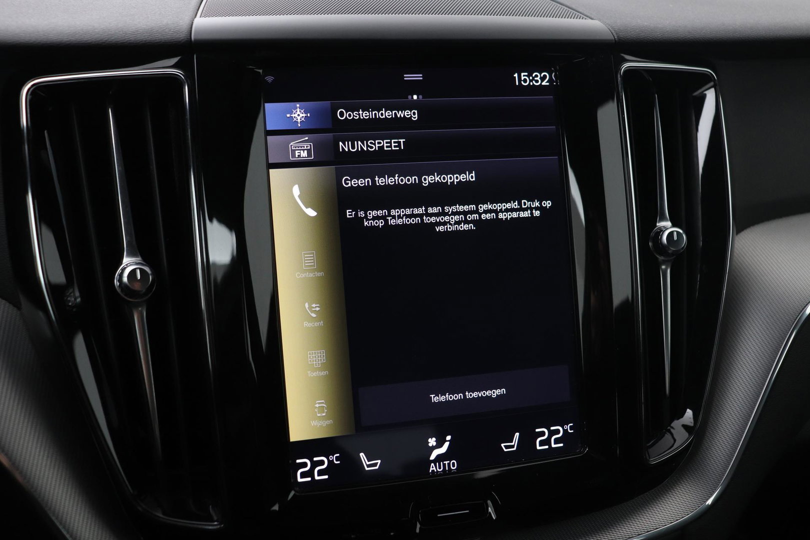 Volvo XC60 T4 R-Design | Camera | BLIS | Elektrische Achterklep | Memory Seats | Apple CarPlay | Verwarmde Voorruit | 19 Inch