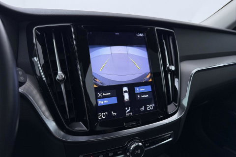 Volvo V60 Cross Country 2.0 D4 AWD Pro | Trekhaak | Panoramadak | Camera | Polestar Optimalisatie | Memory | Stoelverwarming | 19 inch