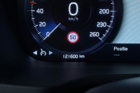 Volvo V60 Cross Country 2.0 D4 AWD Pro | Trekhaak | Panoramadak | Camera | Polestar Optimalisatie | Memory | Stoelverwarming | 19 inch