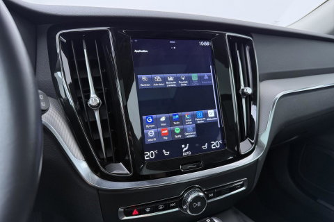 Volvo V60 Cross Country 2.0 D4 AWD Pro | Trekhaak | Panoramadak | Camera | Polestar Optimalisatie | Memory | Stoelverwarming | 19 inch