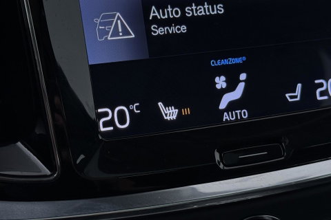 Volvo V60 Cross Country 2.0 D4 AWD Pro | Trekhaak | Panoramadak | Camera | Polestar Optimalisatie | Memory | Stoelverwarming | 19 inch