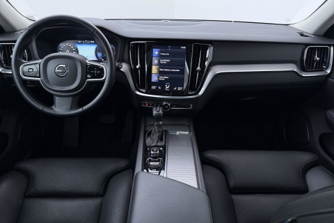 Volvo V60 Cross Country 2.0 D4 AWD Pro | Trekhaak | Panoramadak | Camera | Polestar Optimalisatie | Memory | Stoelverwarming | 19 inch