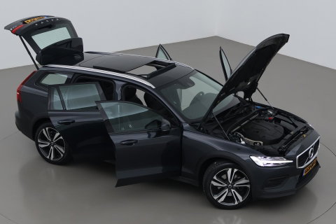 Volvo V60 Cross Country 2.0 D4 AWD Pro | Trekhaak | Panoramadak | Camera | Polestar Optimalisatie | Memory | Stoelverwarming | 19 inch