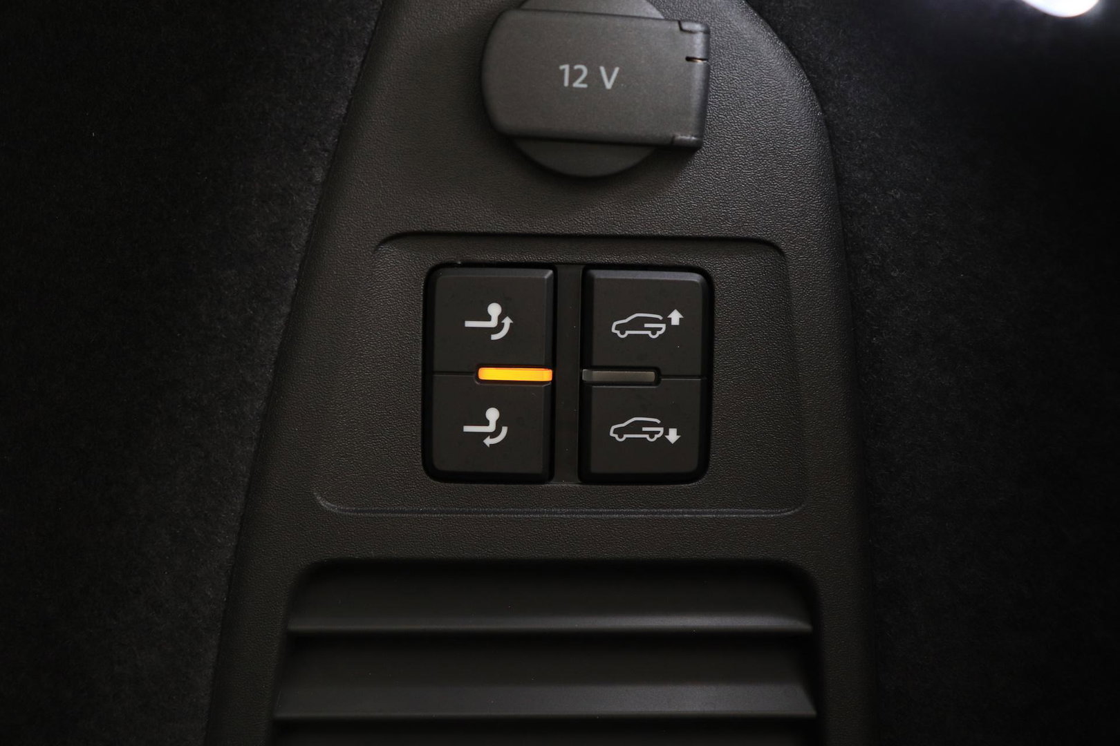 Volkswagen Touareg 3.0 TSi eHybrid 4MOTION R | FINAL EDITION | Luchtvering | Trekhaak | Panoramdak | Dynaudio | 360° Camera
