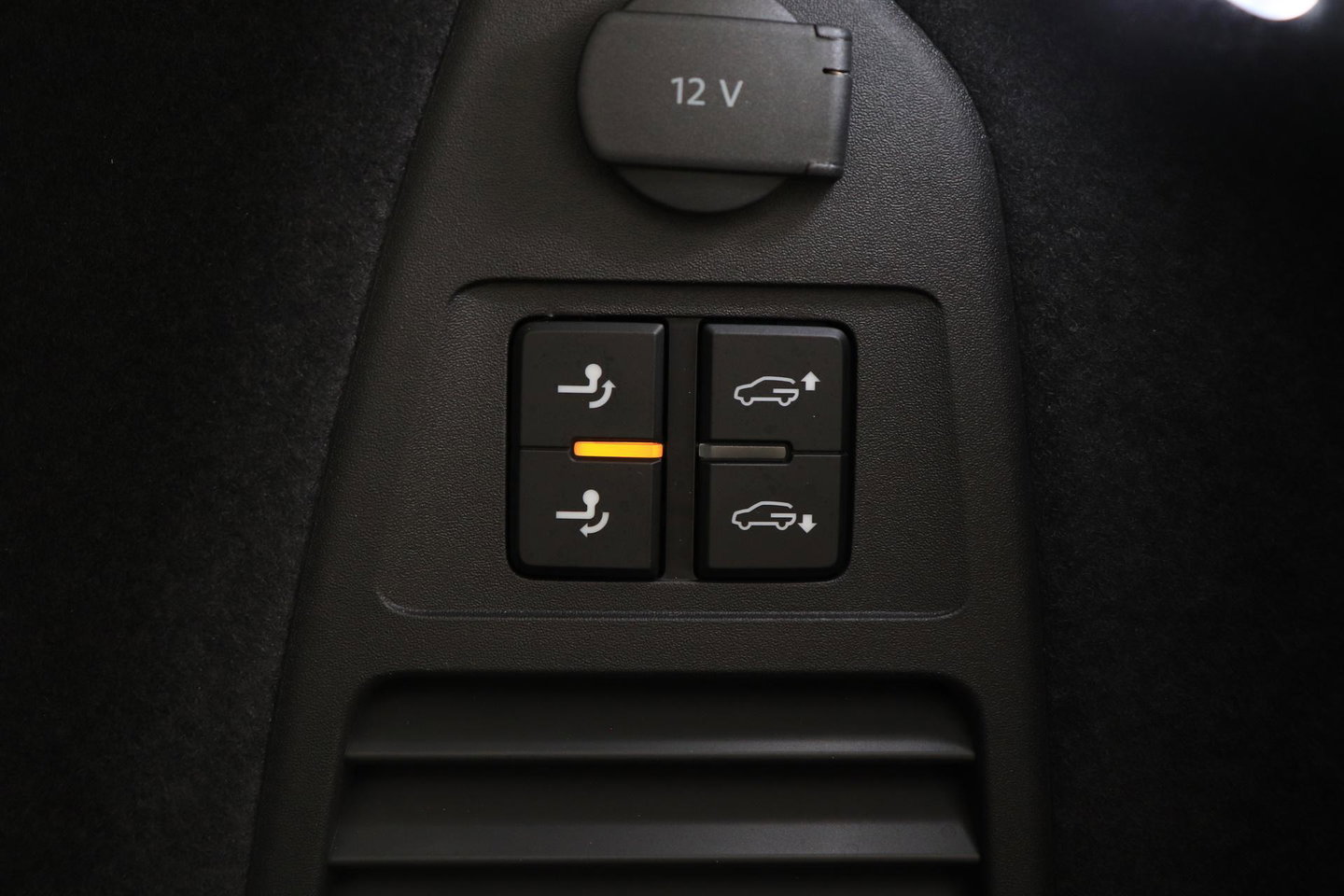 Volkswagen Touareg 3.0 TSi eHybrid 4MOTION R | FINAL EDITION | Luchtvering | Trekhaak | Panoramdak | Dynaudio | 360° Camera