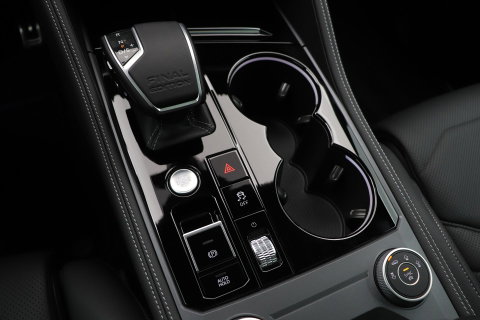 Volkswagen Touareg 3.0 TSi eHybrid 4MOTION R | FINAL EDITION | Luchtvering | Trekhaak | Panoramdak | Dynaudio | 360° Camera