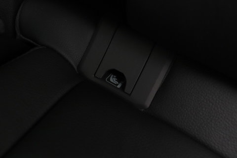 Volkswagen Touareg 3.0 TSi eHybrid 4MOTION R | FINAL EDITION | Luchtvering | Trekhaak | Panoramdak | Dynaudio | 360° Camera