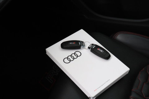 Audi RSQ8 4.0 TFSI Quattro | NL-Auto | RS Dynamicpakket Plus | Keramisch | Alcantara | Trekhaak | 23 Inch