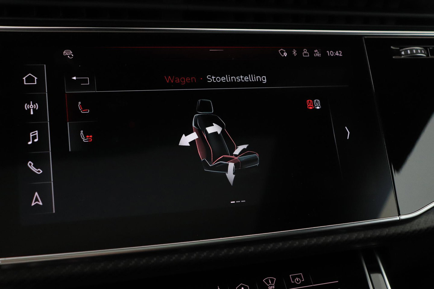 Audi RSQ8 4.0 TFSI Quattro | NL-Auto | RS Dynamicpakket Plus | Keramisch | Alcantara | Trekhaak | 23 Inch