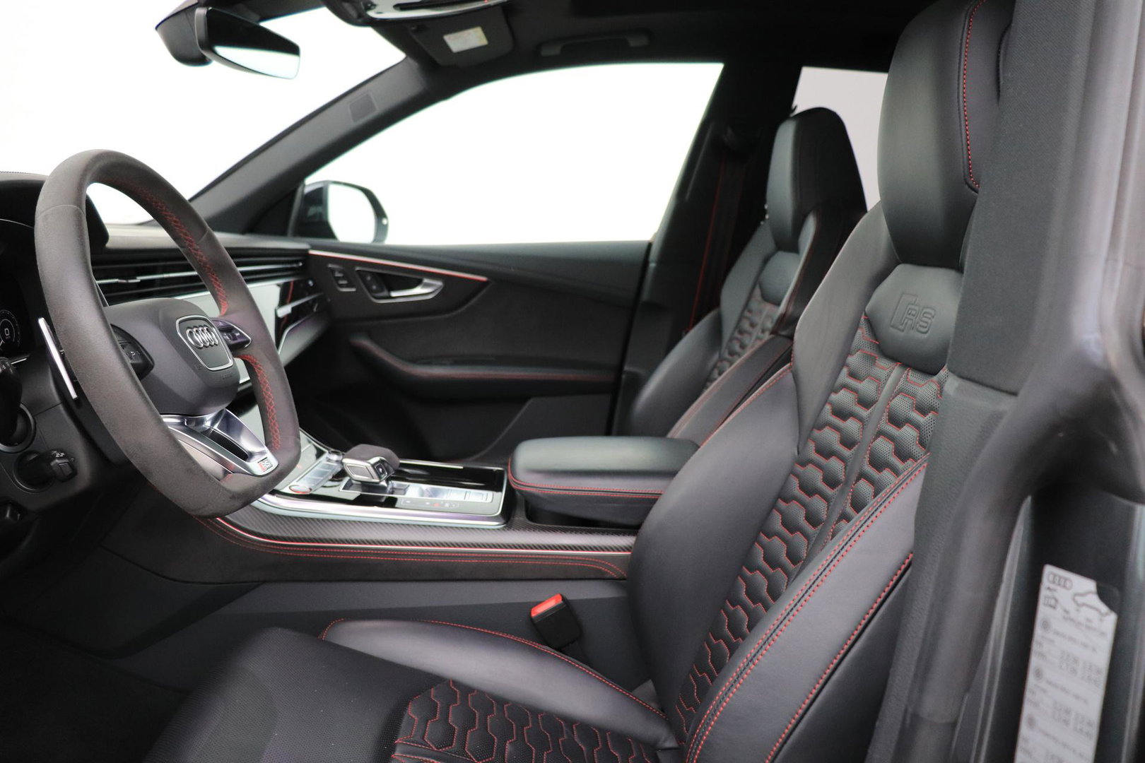 Audi RSQ8 4.0 TFSI Quattro | NL-Auto | RS Dynamicpakket Plus | Keramisch | Alcantara | Trekhaak | 23 Inch