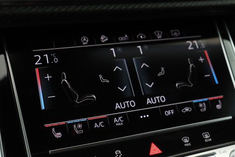 Audi RSQ8 4.0 TFSI Quattro | NL-Auto | RS Dynamicpakket Plus | Keramisch | Alcantara | Trekhaak | 23 Inch