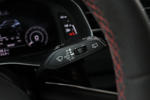 Audi RSQ8 4.0 TFSI Quattro | NL-Auto | RS Dynamicpakket Plus | Keramisch | Alcantara | Trekhaak | 23 Inch