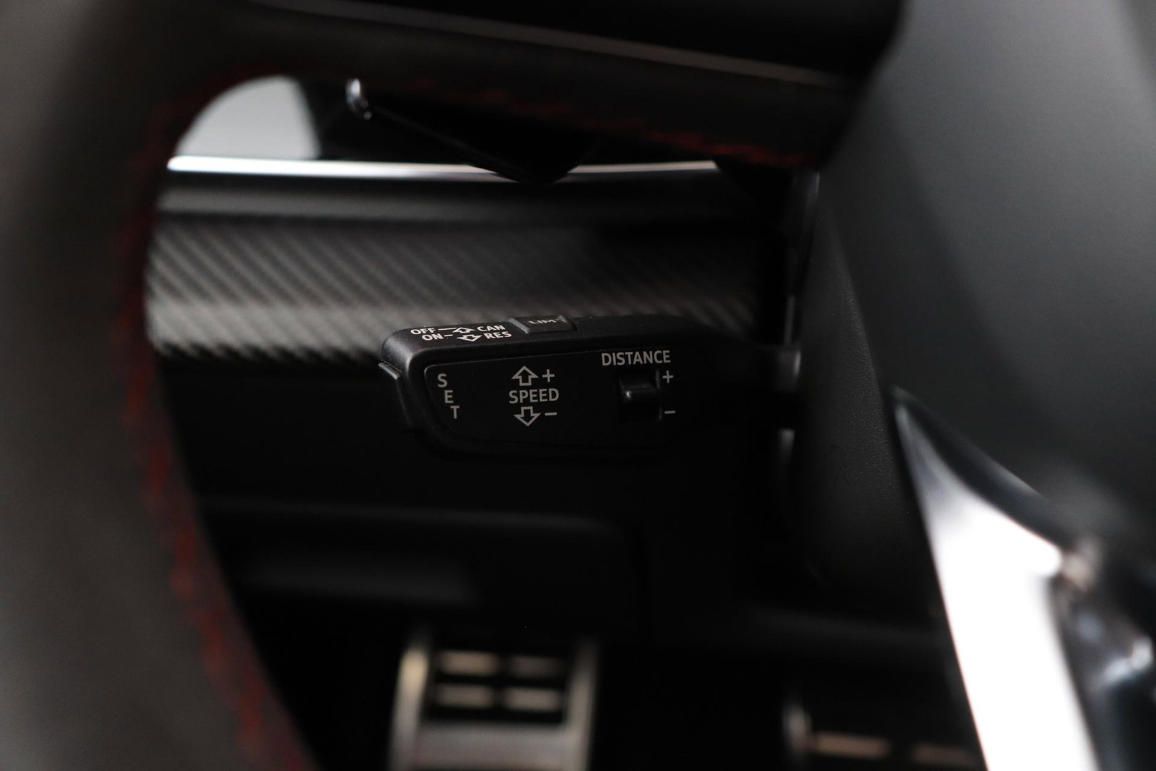 Audi RSQ8 4.0 TFSI Quattro | NL-Auto | RS Dynamicpakket Plus | Keramisch | Alcantara | Trekhaak | 23 Inch