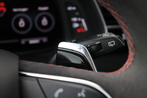 Audi RSQ8 4.0 TFSI Quattro | NL-Auto | RS Dynamicpakket Plus | Keramisch | Alcantara | Trekhaak | 23 Inch