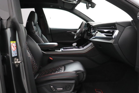 Audi RSQ8 4.0 TFSI Quattro | NL-Auto | RS Dynamicpakket Plus | Keramisch | Alcantara | Trekhaak | 23 Inch