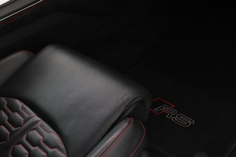Audi RSQ8 4.0 TFSI Quattro | NL-Auto | RS Dynamicpakket Plus | Keramisch | Alcantara | Trekhaak | 23 Inch