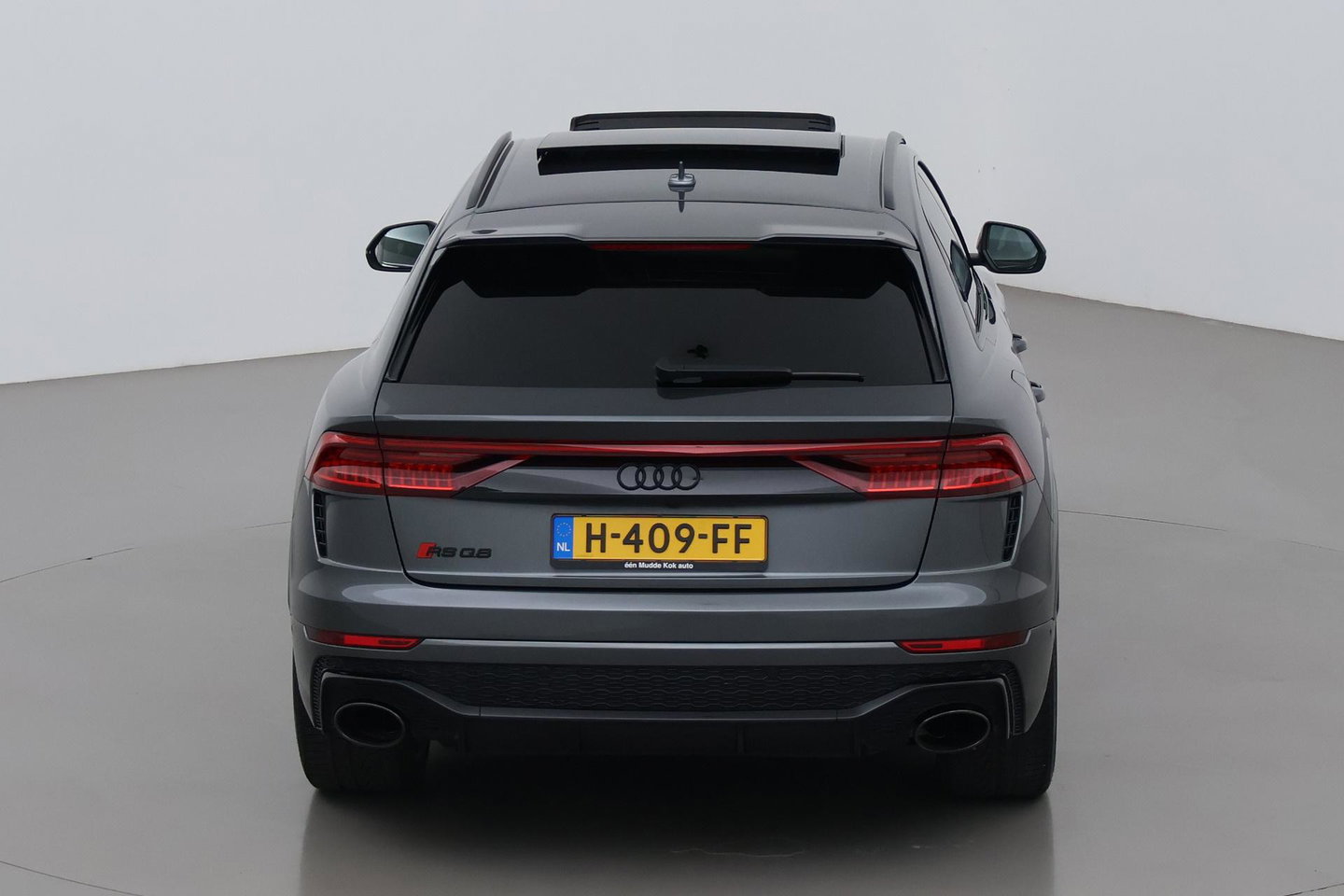 Audi RSQ8 4.0 TFSI Quattro | NL-Auto | RS Dynamicpakket Plus | Keramisch | Alcantara | Trekhaak | 23 Inch
