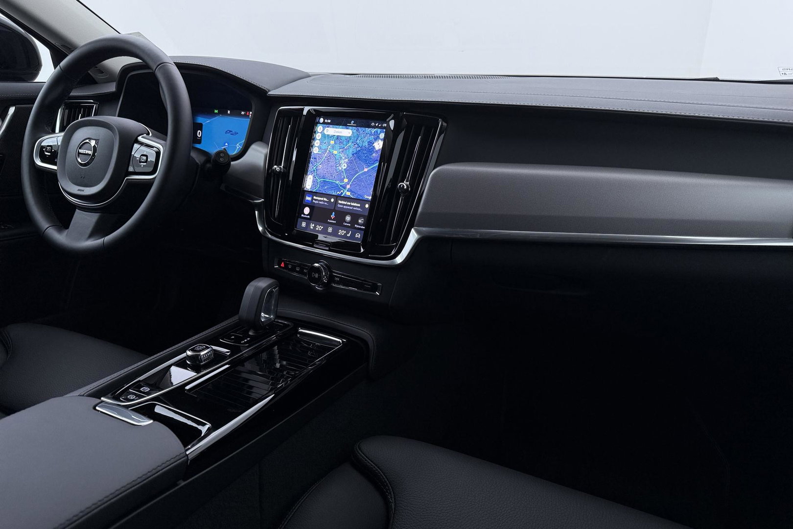 Volvo V90 T6 Plug-in hybrid Plus Dark | ACC | 360° Camera | Head-Up | Harman/Kardon | Pilot Assist | Stoel+Stuurverwarming | 19 inch