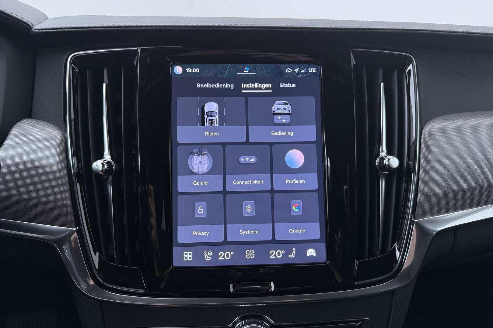Volvo V90 T6 Plug-in hybrid Plus Dark | ACC | 360° Camera | Head-Up | Harman/Kardon | Pilot Assist | Stoel+Stuurverwarming | 19 inch