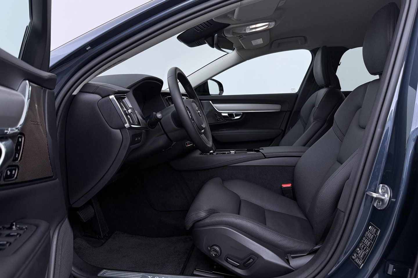 Volvo V90 T6 Plug-in hybrid Plus Dark | ACC | 360° Camera | Head-Up | Harman/Kardon | Pilot Assist | Stoel+Stuurverwarming | 19 inch