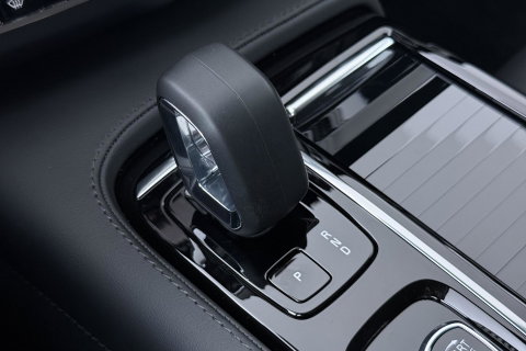 Volvo V90 T6 Plug-in hybrid Plus Dark | ACC | 360° Camera | Head-Up | Harman/Kardon | Pilot Assist | Stoel+Stuurverwarming | 19 inch