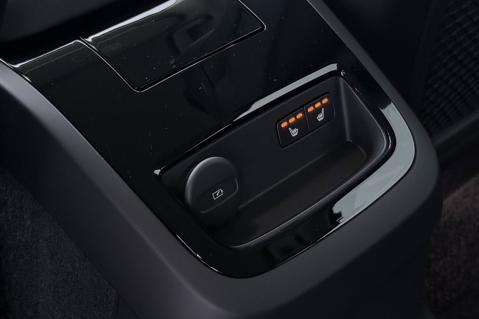 Volvo V90 T6 Plug-in hybrid Plus Dark | ACC | 360° Camera | Head-Up | Harman/Kardon | Pilot Assist | Stoel+Stuurverwarming | 19 inch
