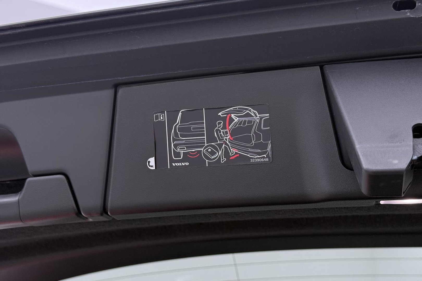 Volvo V90 T6 Plug-in hybrid Plus Dark | ACC | 360° Camera | Head-Up | Harman/Kardon | Pilot Assist | Stoel+Stuurverwarming | 19 inch