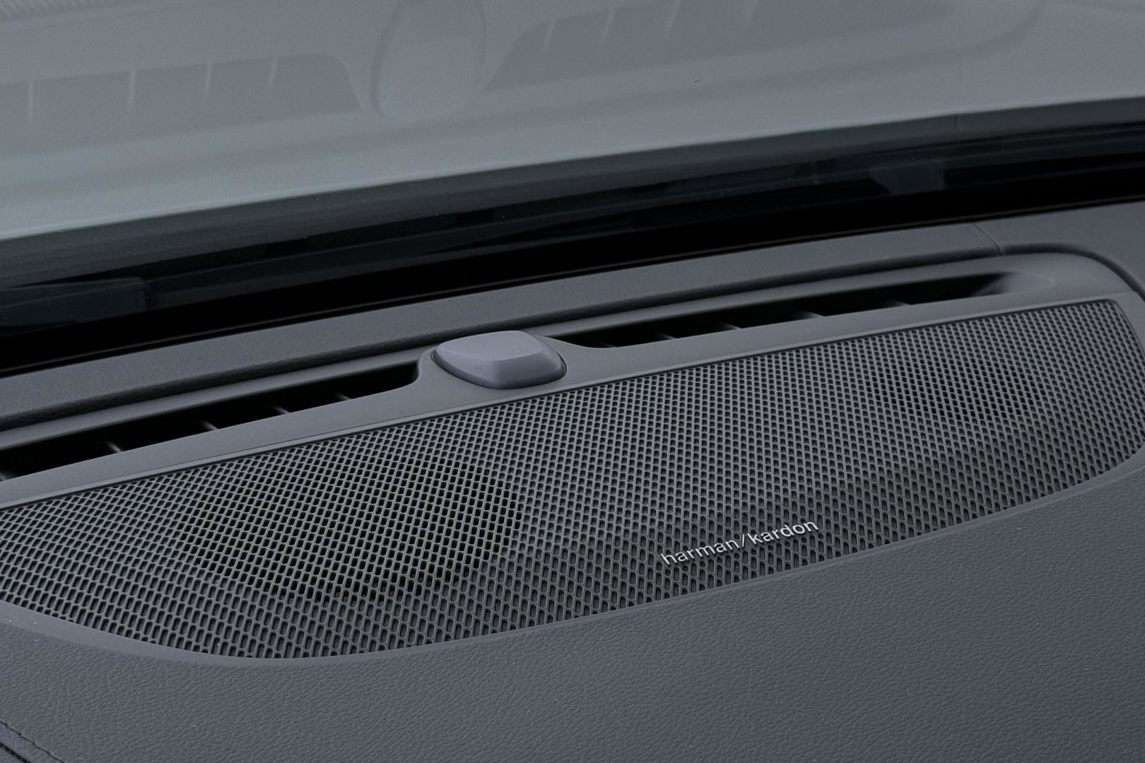Volvo V90 T6 Plug-in hybrid Ultimate Dark | Panoramadak | 360° Camera | Head-Up | ACC | harman/kardon | BLIS