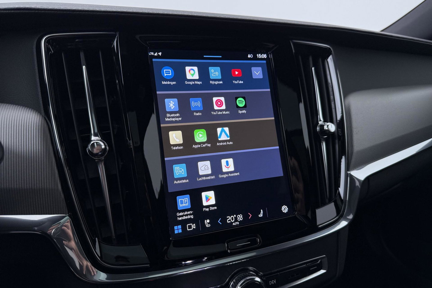 Volvo V90 T6 Plug-in hybrid Ultimate Dark | Panoramadak | 360° Camera | Head-Up | ACC | harman/kardon | BLIS