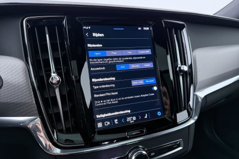 Volvo V90 T6 Plug-in hybrid Ultimate Dark | Panoramadak | 360° Camera | Head-Up | ACC | harman/kardon | BLIS