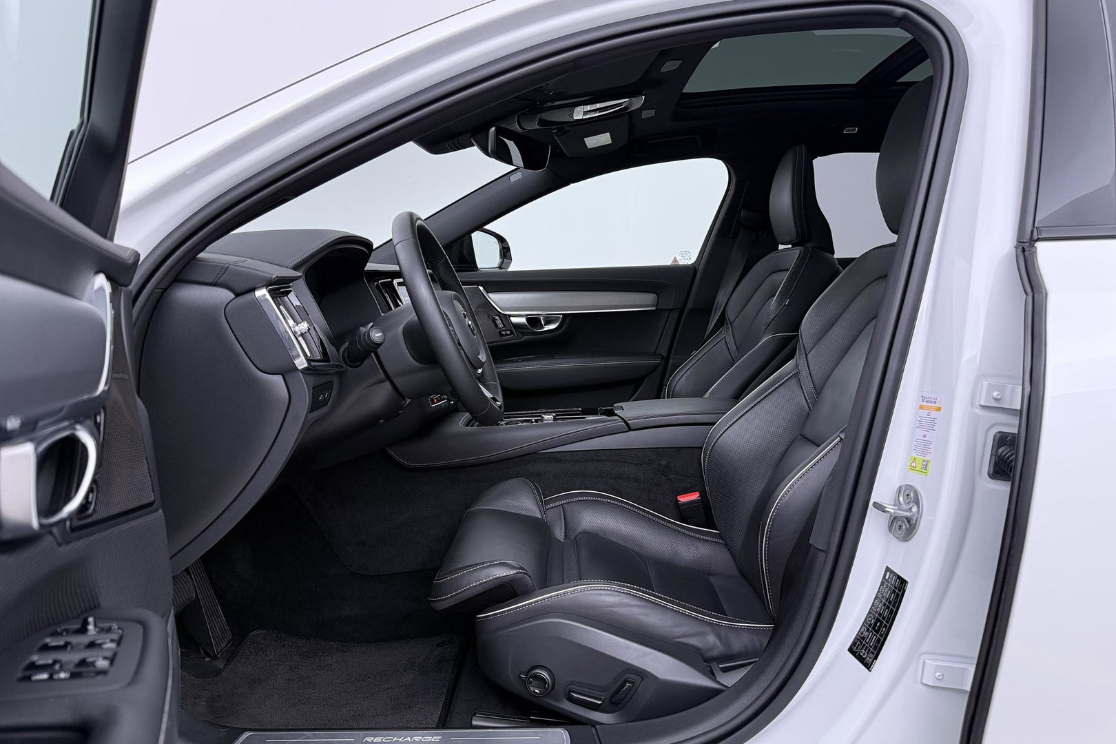 Volvo V90 T6 Plug-in hybrid Ultimate Dark | Panoramadak | 360° Camera | Head-Up | ACC | harman/kardon | BLIS