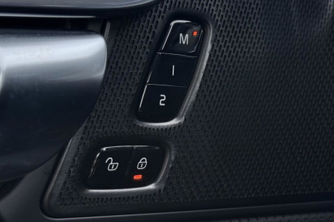 Volvo V90 T6 Plug-in hybrid Ultimate Dark | Panoramadak | 360° Camera | Head-Up | ACC | harman/kardon | BLIS