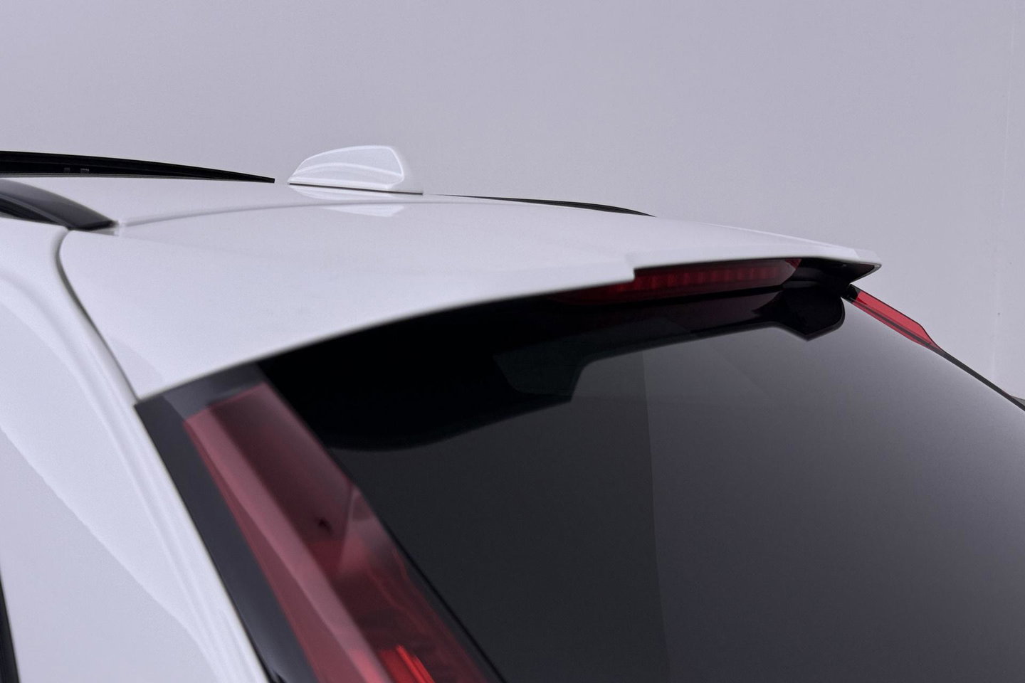 Volvo V90 T6 Plug-in hybrid Ultimate Dark | Panoramadak | 360° Camera | Head-Up | ACC | harman/kardon | BLIS