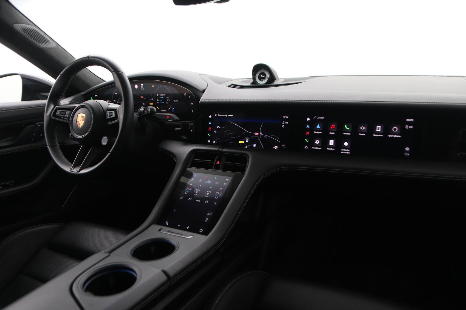 Porsche Taycan Sport Turismo Turbo S 93 kWh | BTW | Sport Chrono | Panoramadak | 229K NW prijs | Burmester Audio | Keramisch | 360° Camera | 21 Inch