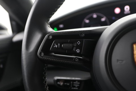 Porsche Taycan Sport Turismo Turbo S 93 kWh | BTW | Sport Chrono | Panoramadak | 229K NW prijs | Burmester Audio | Keramisch | 360° Camera | 21 Inch