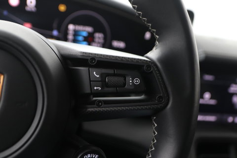 Porsche Taycan Sport Turismo Turbo S 93 kWh | BTW | Sport Chrono | Panoramadak | 229K NW prijs | Burmester Audio | Keramisch | 360° Camera | 21 Inch