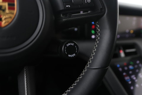 Porsche Taycan Sport Turismo Turbo S 93 kWh | BTW | Sport Chrono | Panoramadak | 229K NW prijs | Burmester Audio | Keramisch | 360° Camera | 21 Inch