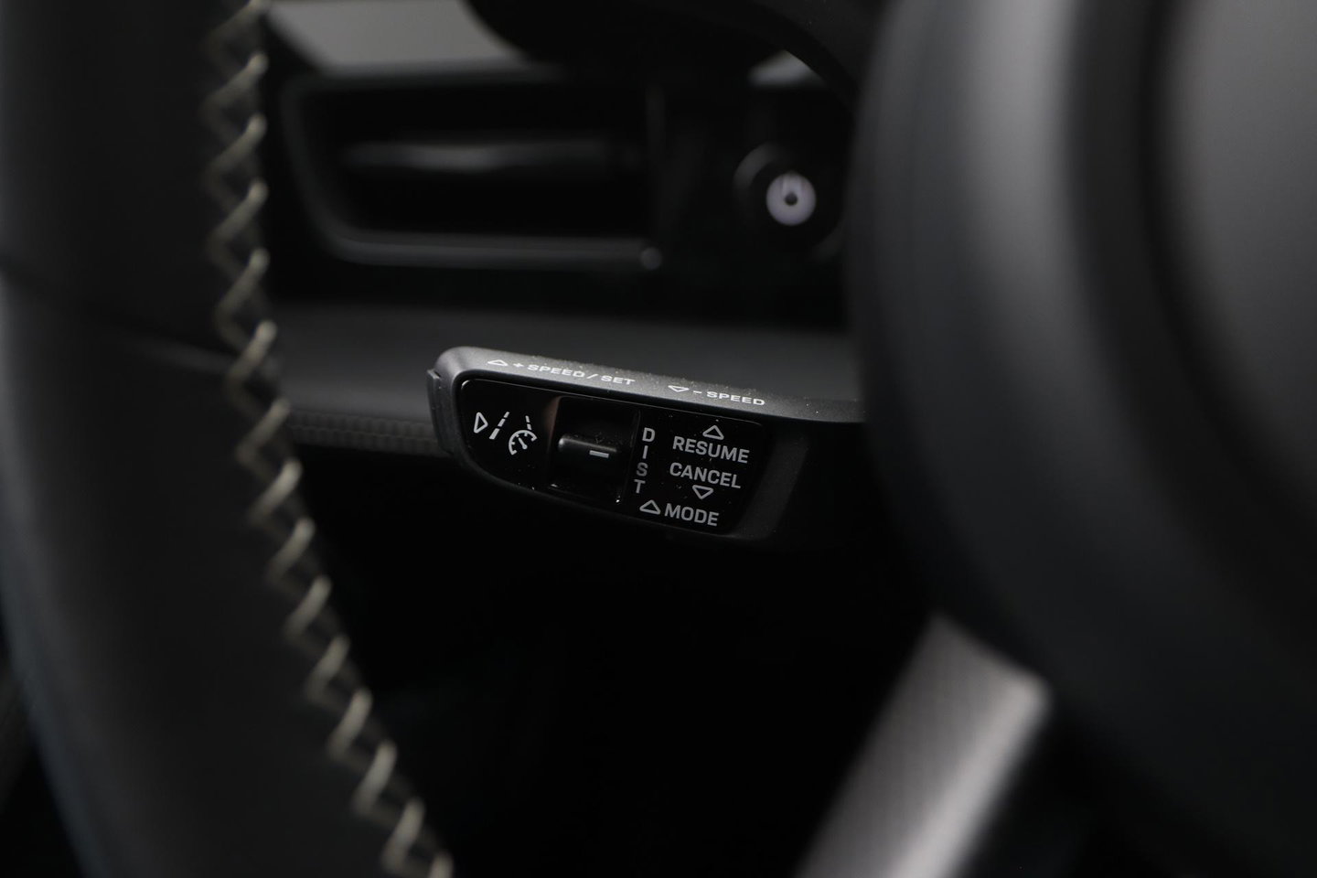 Porsche Taycan Sport Turismo Turbo S 93 kWh | BTW | Sport Chrono | Panoramadak | 229K NW prijs | Burmester Audio | Keramisch | 360° Camera | 21 Inch