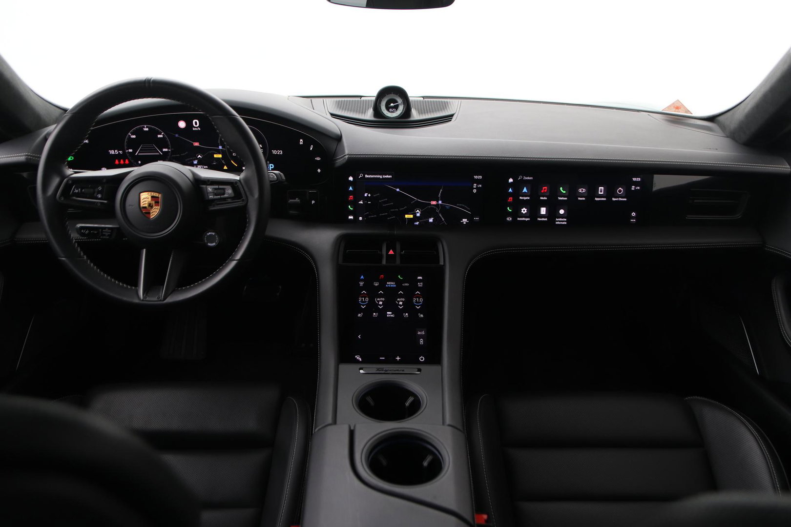 Porsche Taycan Sport Turismo Turbo S 93 kWh | BTW | Sport Chrono | Panoramadak | 229K NW prijs | Burmester Audio | Keramisch | 360° Camera | 21 Inch