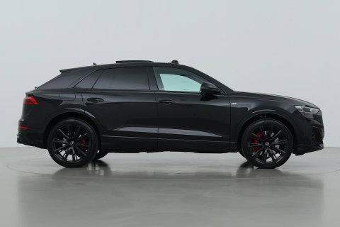 Audi Q8 60 TFSI e quattro Pro Line S Competition | Luchtvering | B&O | Panoramadak | Trekhaak | 360° Camera | 23 Inch