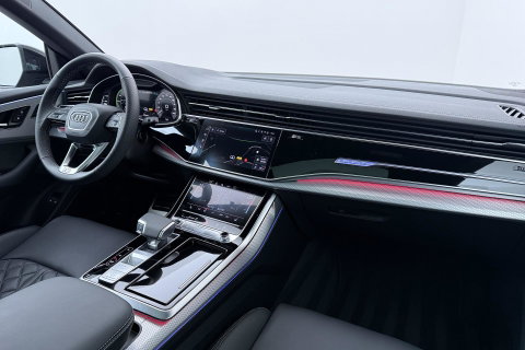 Audi Q8 60 TFSI e quattro Pro Line S Competition | Luchtvering | B&O | Panoramadak | Trekhaak | 360° Camera | 23 Inch